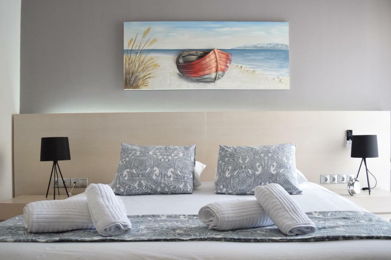 Poseidon By Heloni Apartments Pireo Esterno foto
